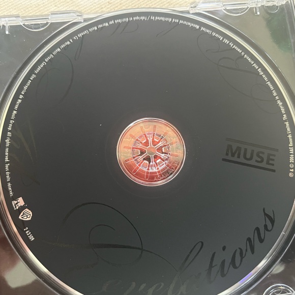 Muse Black Holes and Revelations - Picture 5 of 5